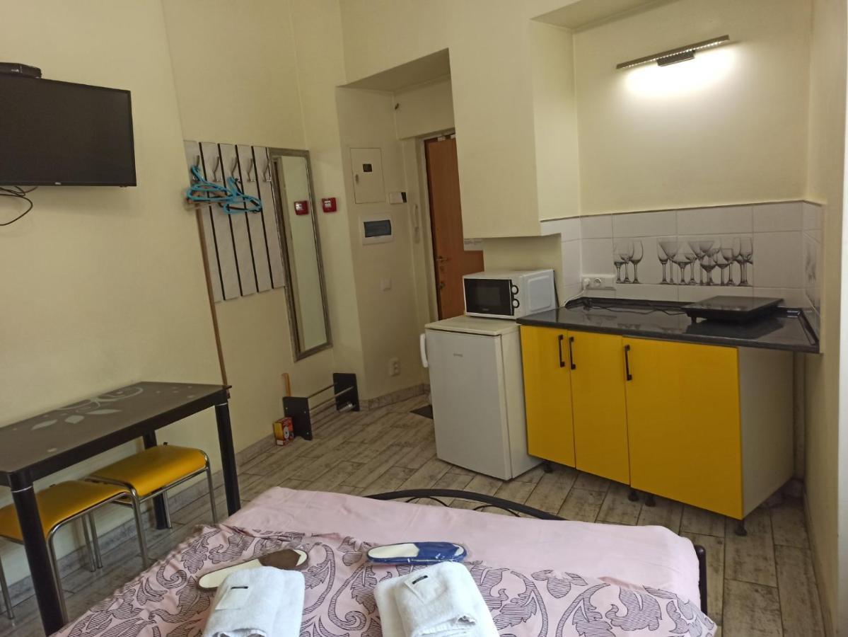 Smart Yellow Apartment-15 Хв Від Жд Вокзалу Lwów Zewnętrze zdjęcie